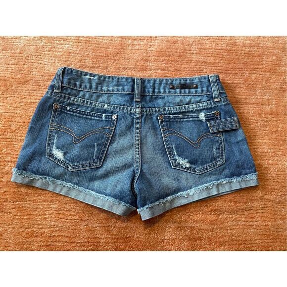 JET SET JEANS Shorts - Picture 2 of 7